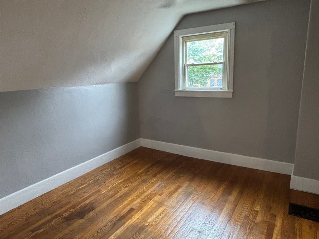 31 Woodward St, Worcester MA 01610 photo 24