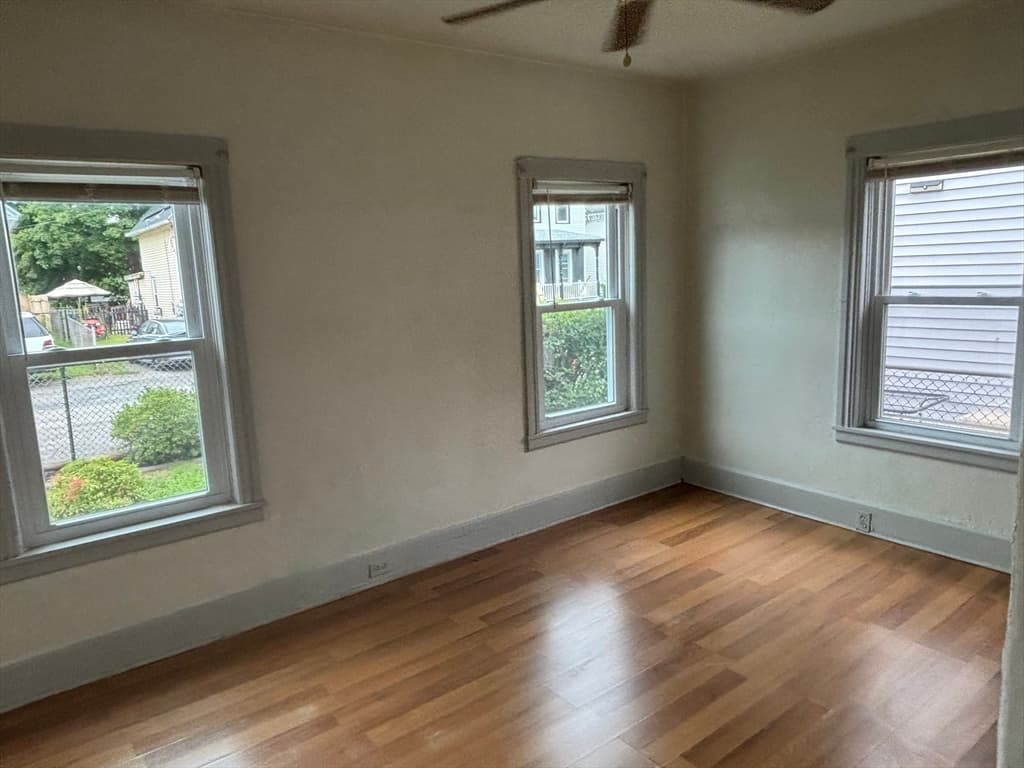 31 Woodward St, Worcester MA 01610 photo 18