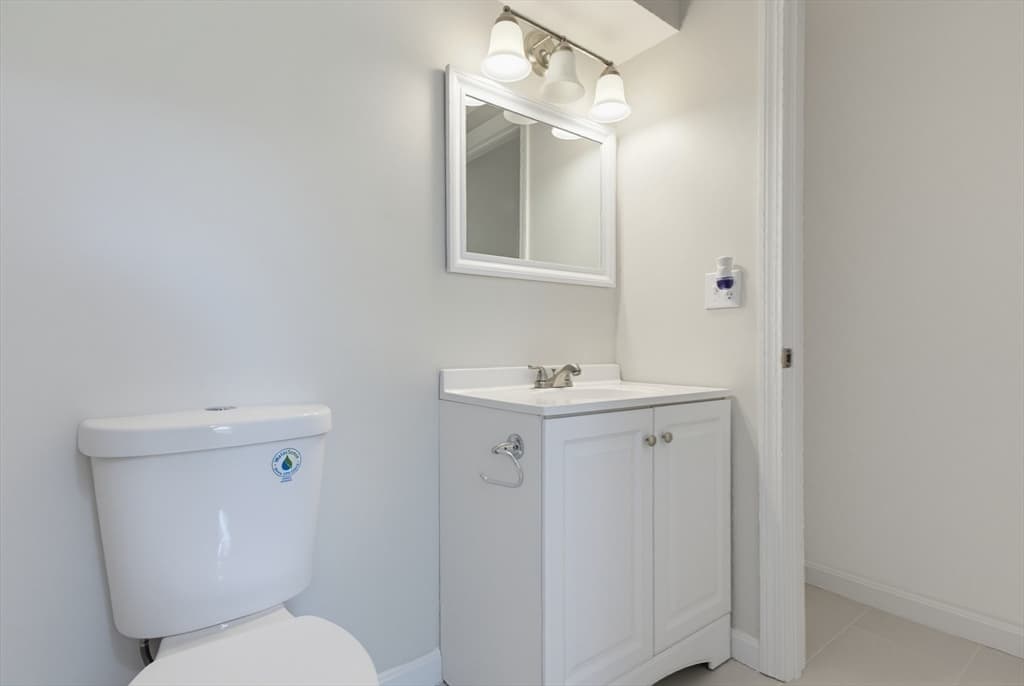 Single Family Residence at 5 Friedel St, Auburn MA 01501, Auburn, photo 33 of 42
