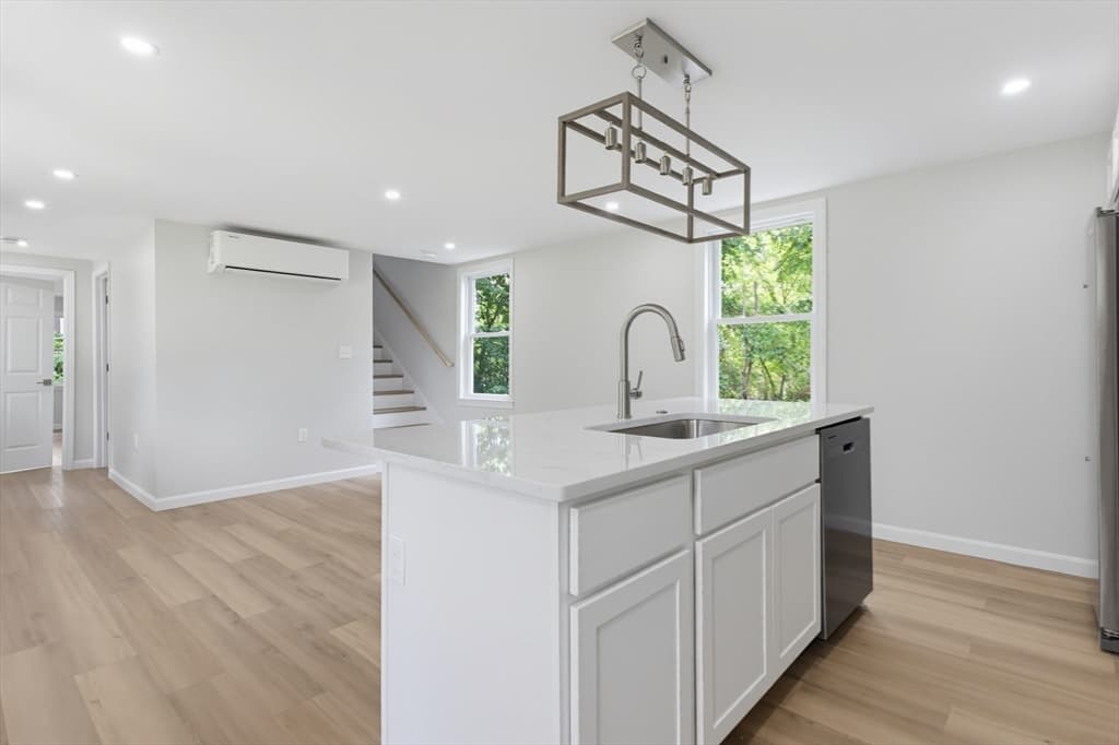 Single Family Residence at 5 Friedel St, Auburn MA 01501, Auburn, photo 14 of 42