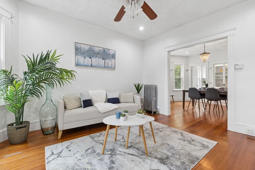 215 Crafts Rd # 2, Brookline MA 02467