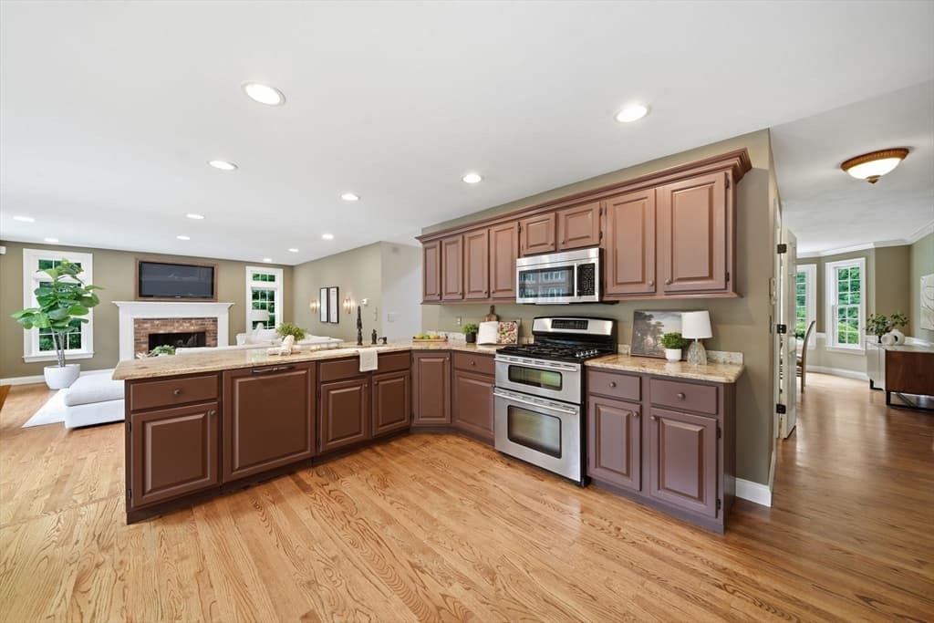 2 Jennifer Dr, Westford MA 01886 photo 11