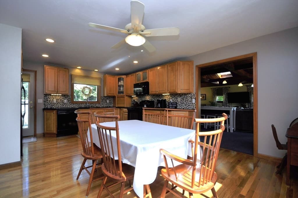 32 Brenda Ave, East Bridgewater MA 02333 photo 6