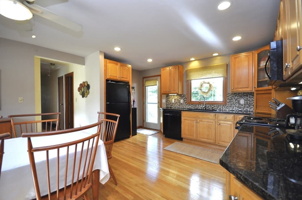 32 Brenda Ave, East Bridgewater MA 02333 photo 10