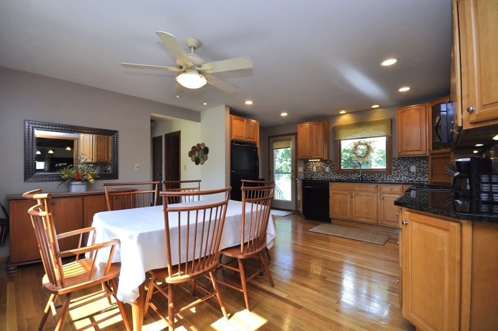 32 Brenda Ave, East Bridgewater MA 02333 photo 8