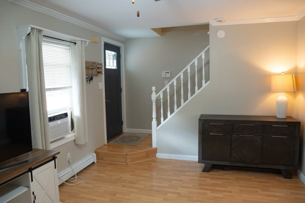512 Prescott St, New Bedford MA 02746 photo 12