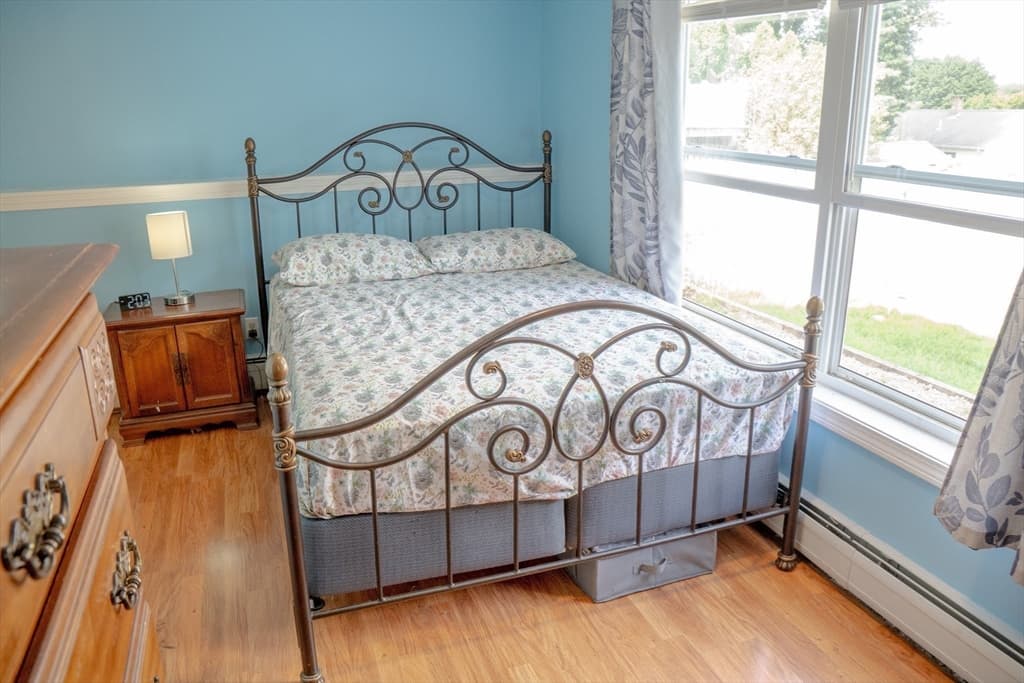 512 Prescott St, New Bedford MA 02746 photo 22