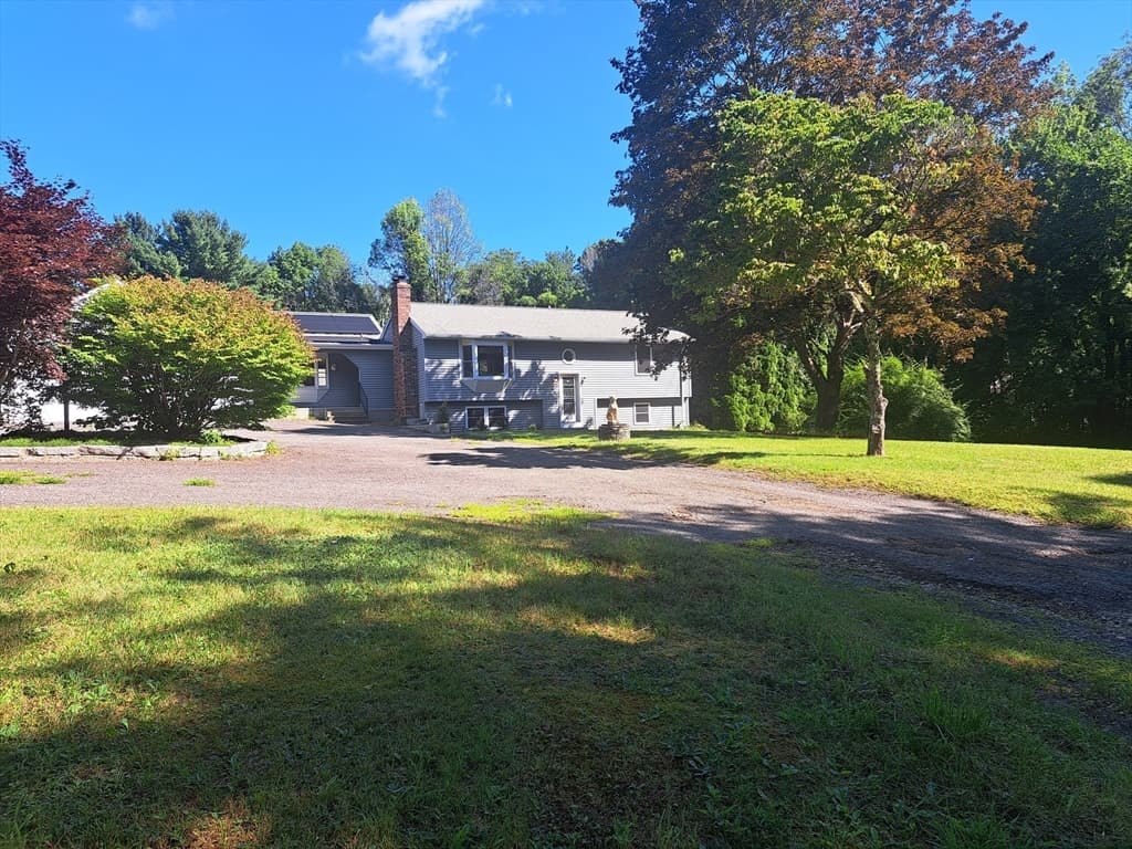 442 Rawson Street, Leicester MA 01524