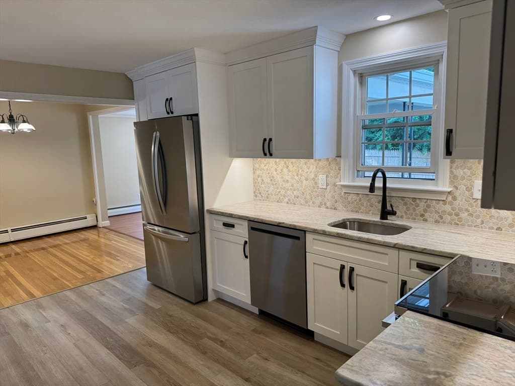 26 Wildwood Ave, Worcester MA 01603 photo 3