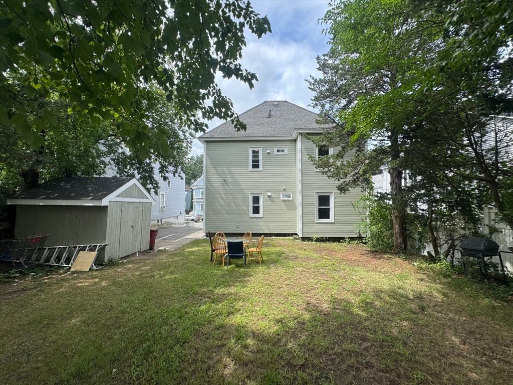 125 Gershom Ave, Lowell MA 01854 photo 5