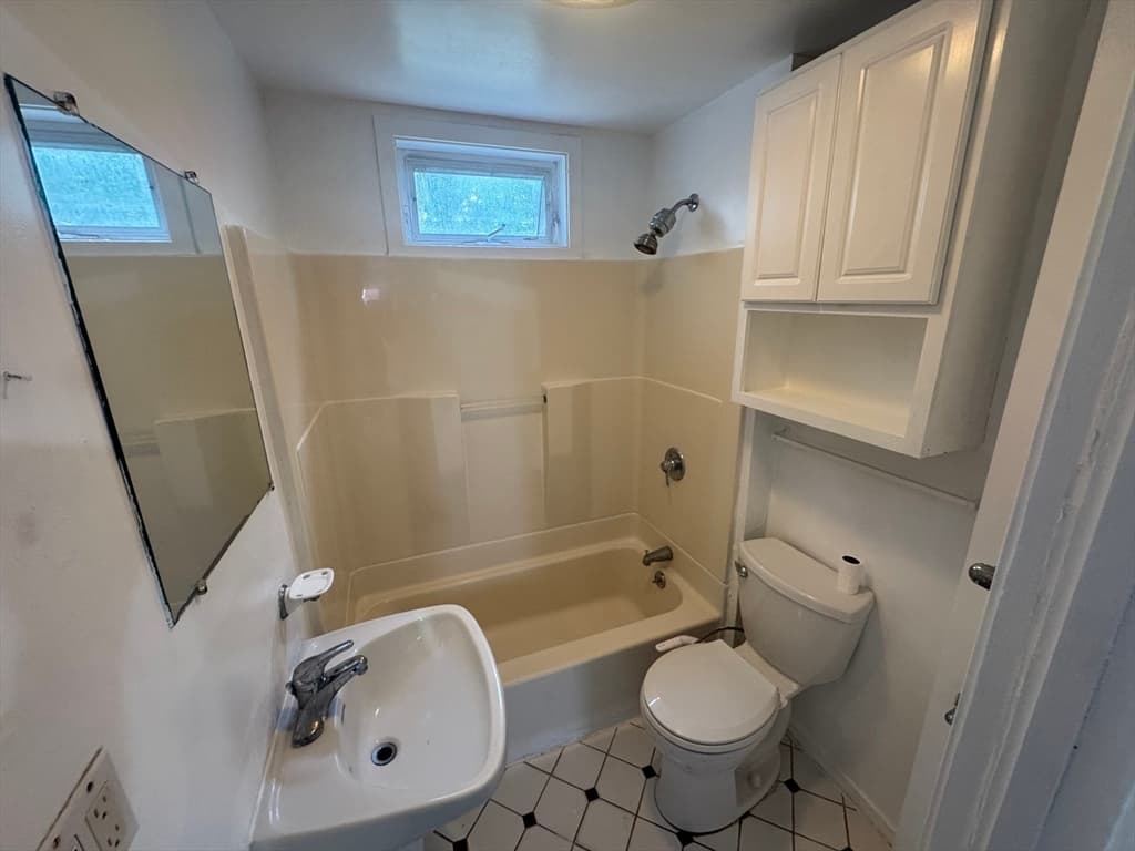 125 Gershom Ave, Lowell MA 01854 photo 24