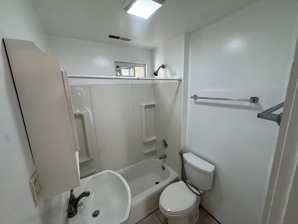 125 Gershom Ave, Lowell MA 01854 photo 11