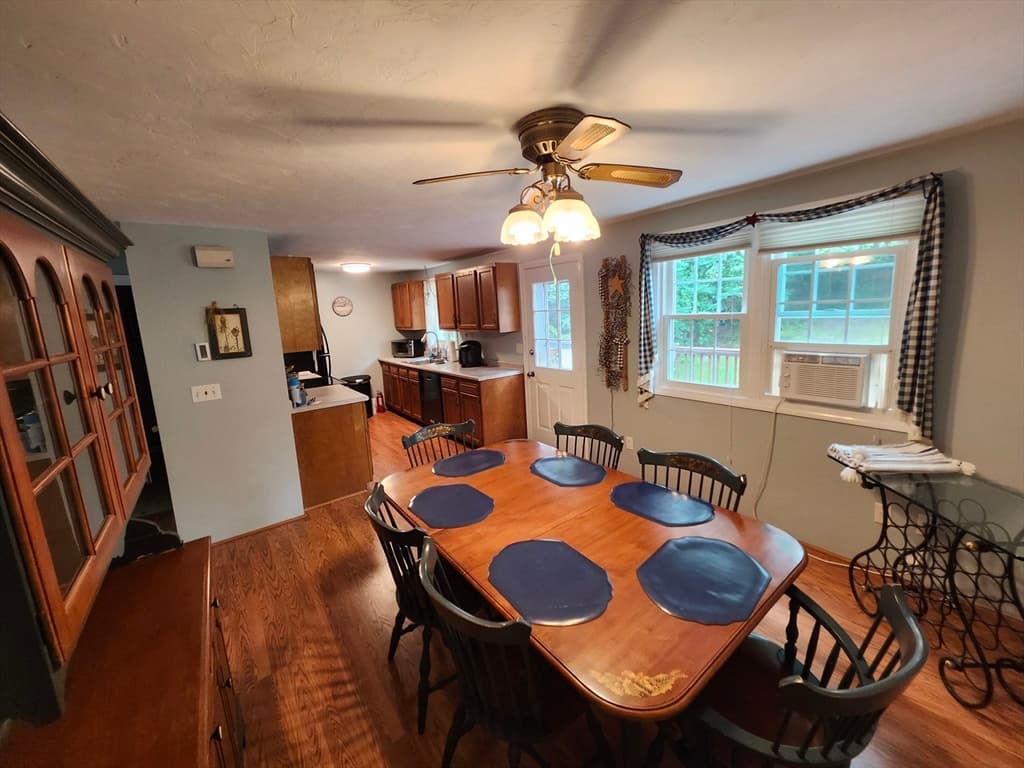 Condominium at 10 Concord Rd # 10, Millbury MA 01527, Millbury, photo 13 of 23