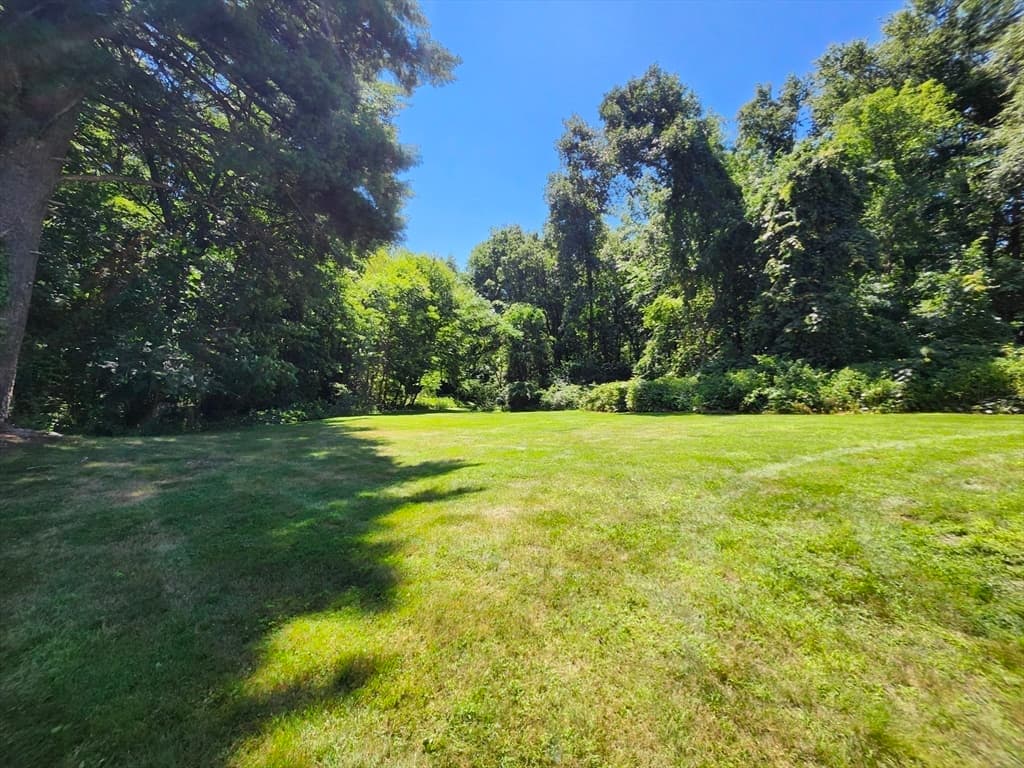 Condominium at 10 Concord Rd # 10, Millbury MA 01527, Millbury, photo 7 of 23