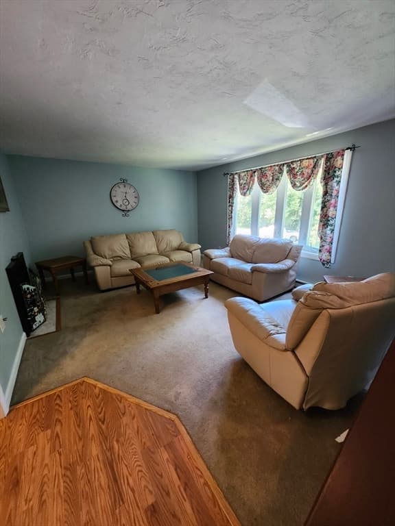 Condominium at 10 Concord Rd # 10, Millbury MA 01527, Millbury, photo 14 of 23
