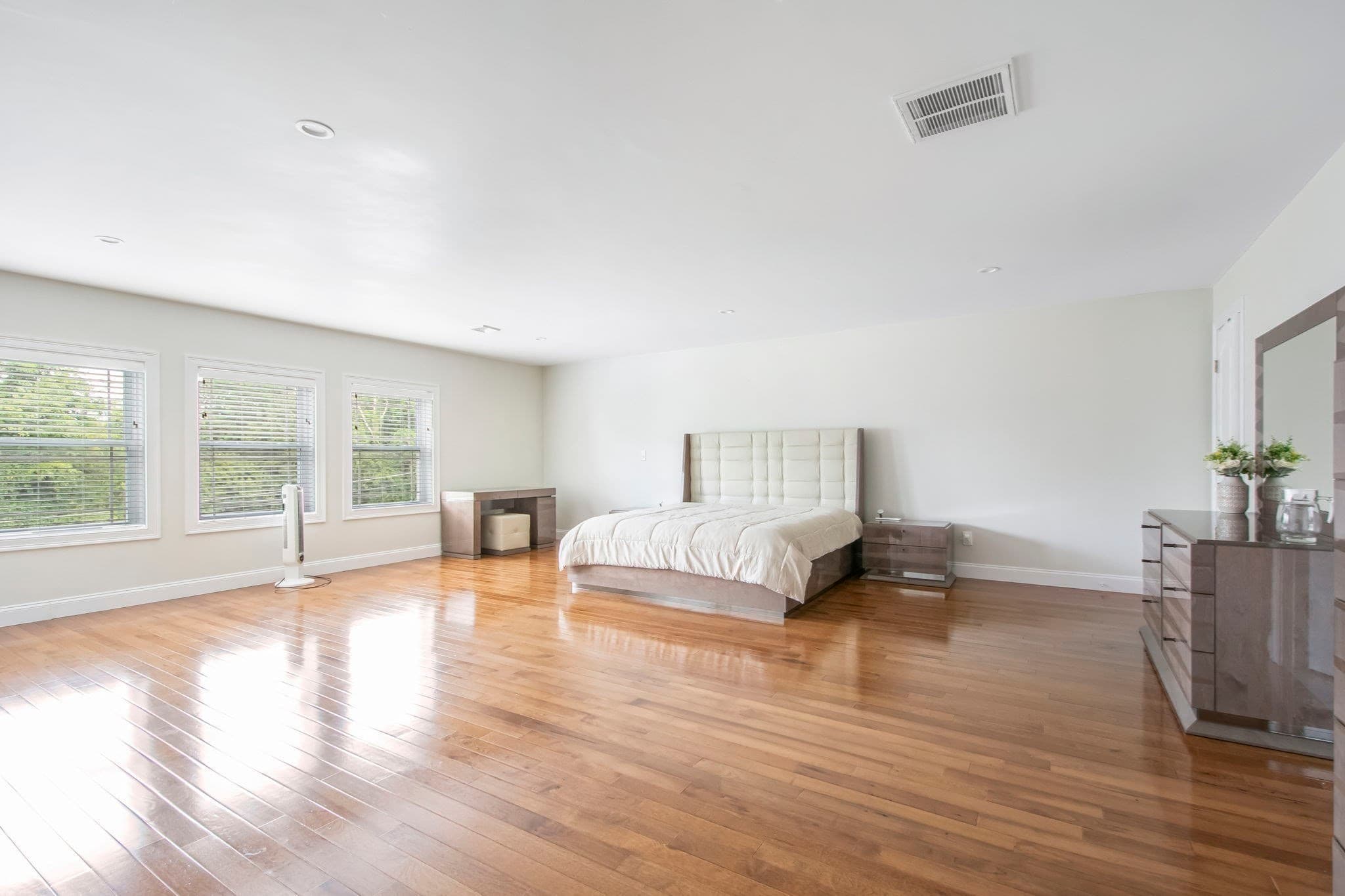Single Family Residence at 257 Prospect St, Auburn MA 01501, Auburn, photo 26 of 41