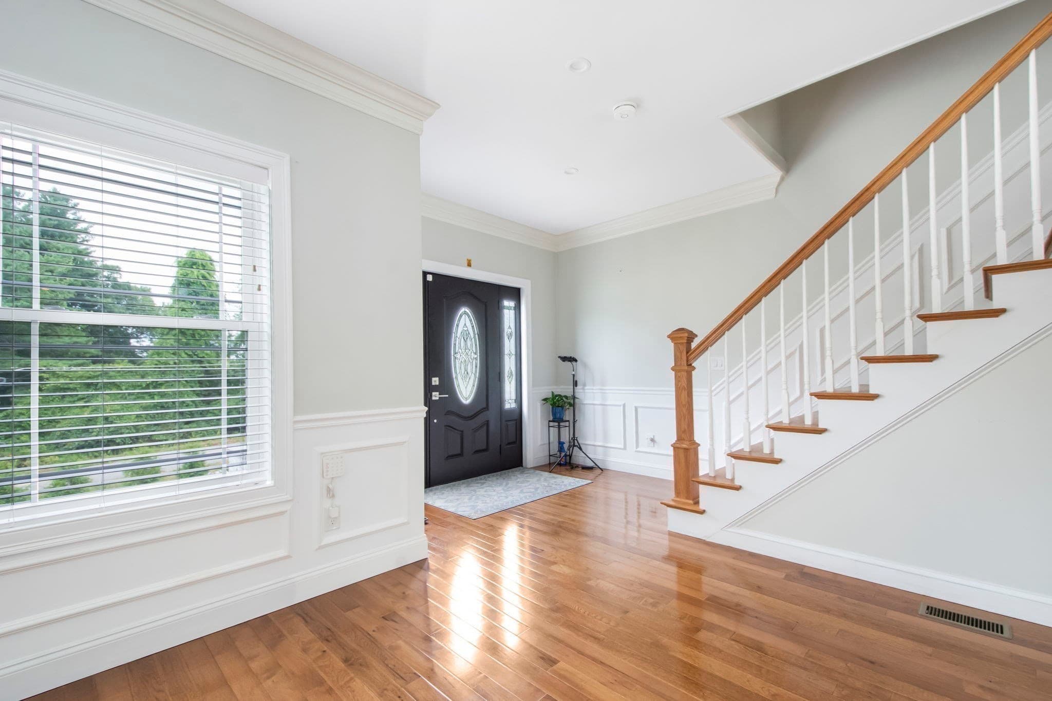 Single Family Residence at 257 Prospect St, Auburn MA 01501, Auburn, photo 3 of 41