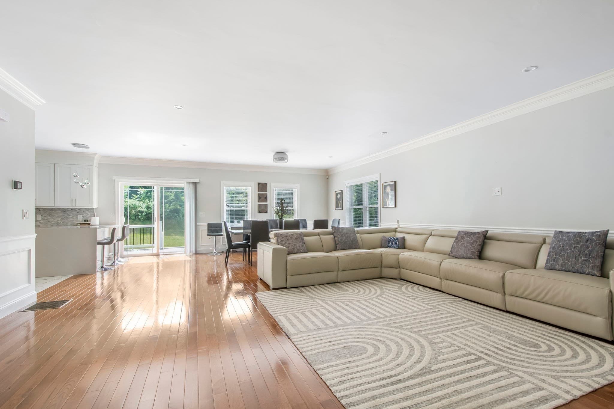 Single Family Residence at 257 Prospect St, Auburn MA 01501, Auburn, photo 4 of 41