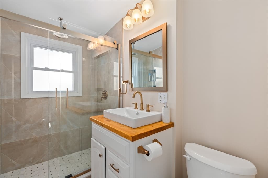 27 Broad Cove Rd, Hingham MA 02043 photo 24