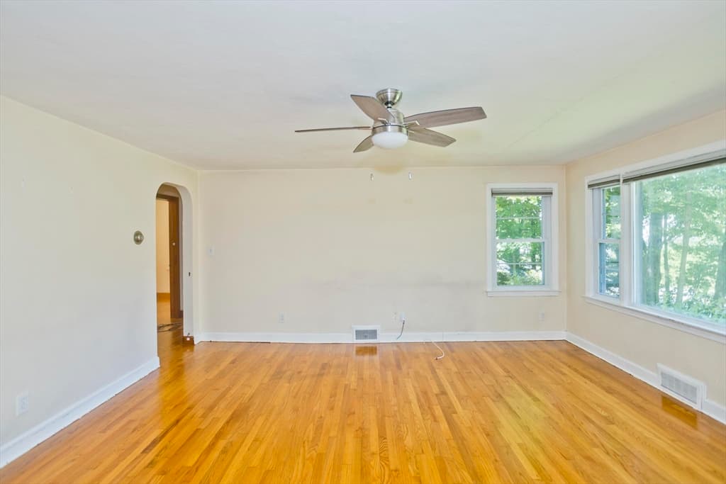 40 Hadley St, South Hadley MA 01075 photo 11
