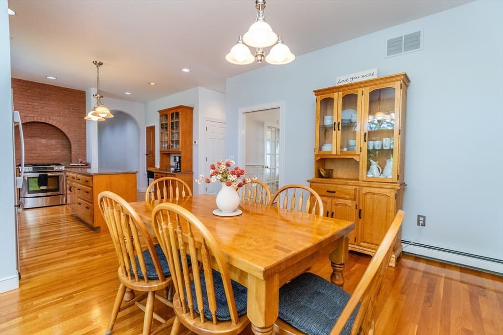25 Windsor Dr, Foxboro MA 02035 photo 11