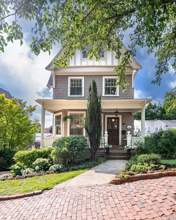 20 Hillside Ave, Medford MA 02155 photo 2
