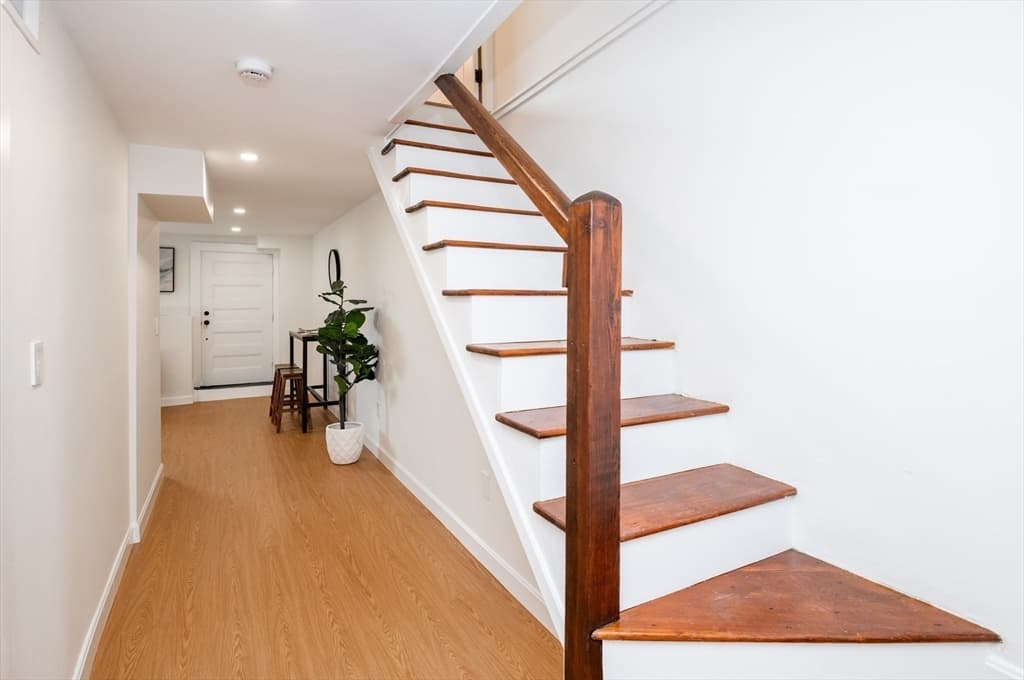 20 Hillside Ave, Medford MA 02155 photo 36