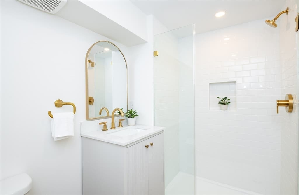 20 Hillside Ave, Medford MA 02155 photo 38