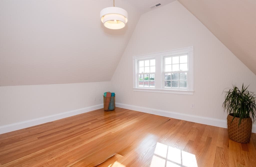 20 Hillside Ave, Medford MA 02155 photo 35