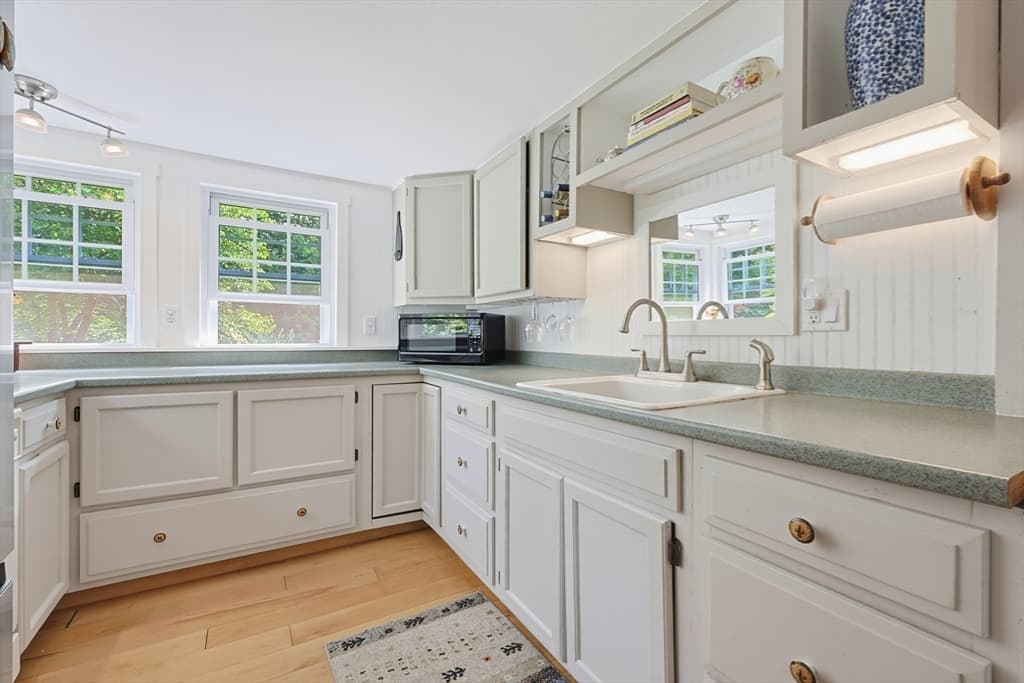 39 Norwood St, Sharon MA 02067 photo 15