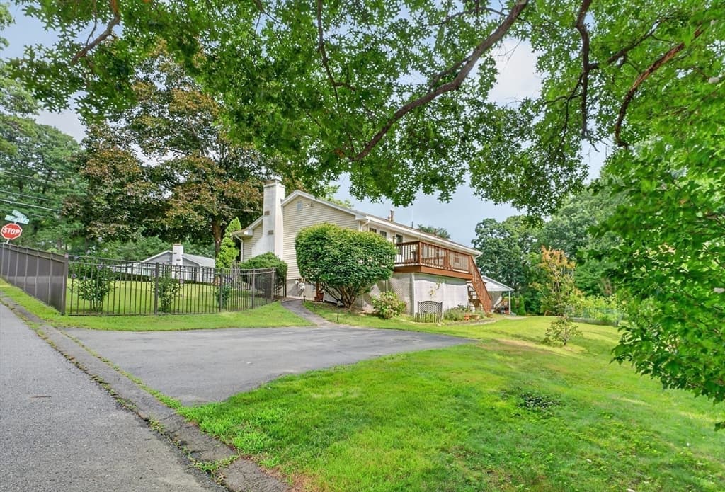 38 Paulson Drive, Burlington MA 01803 photo 6