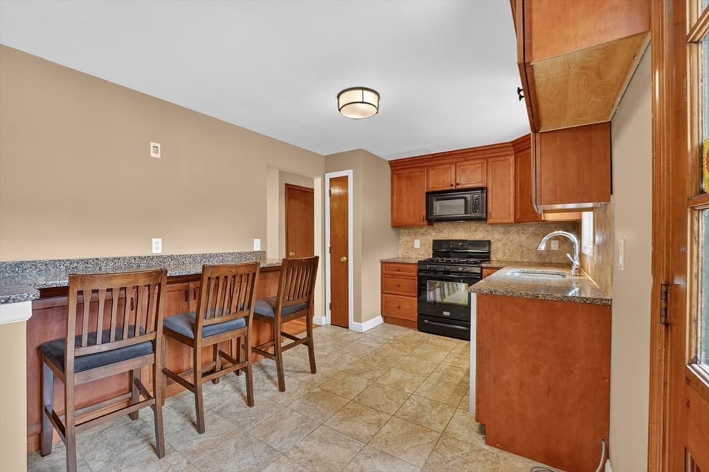38 Paulson Drive, Burlington MA 01803 photo 12
