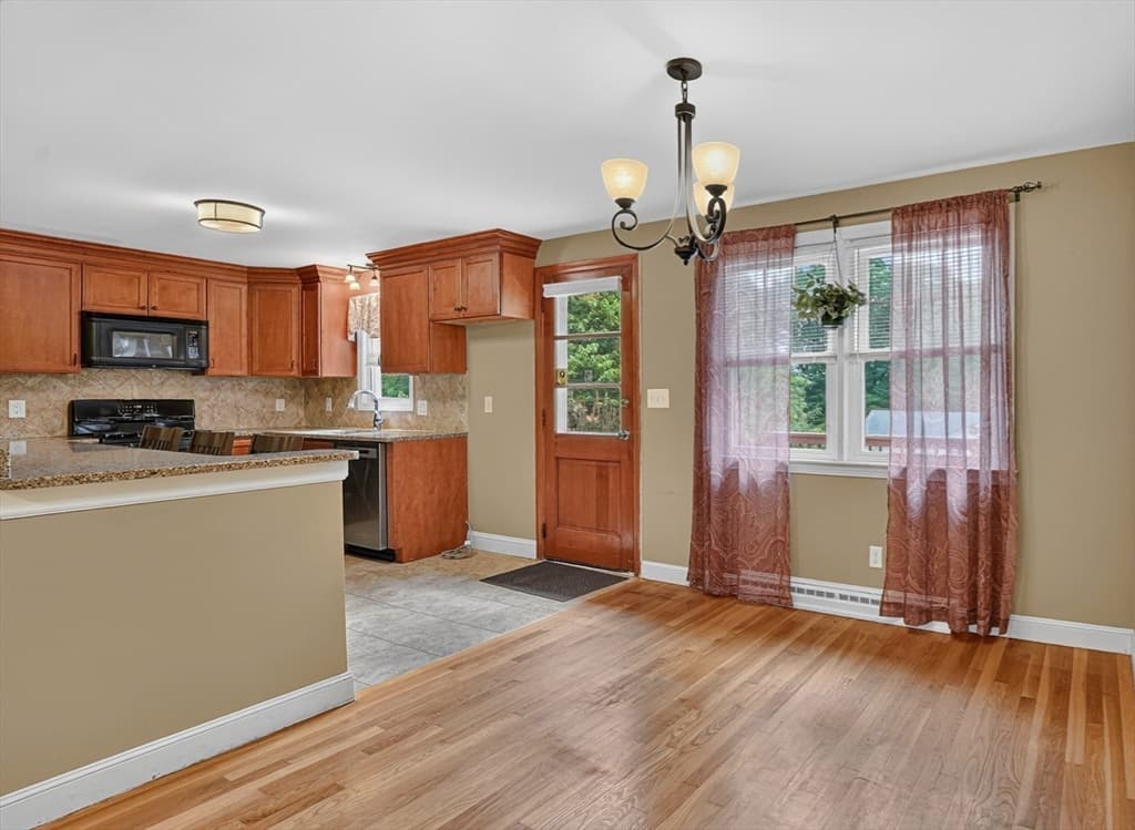 38 Paulson Drive, Burlington MA 01803 photo 14