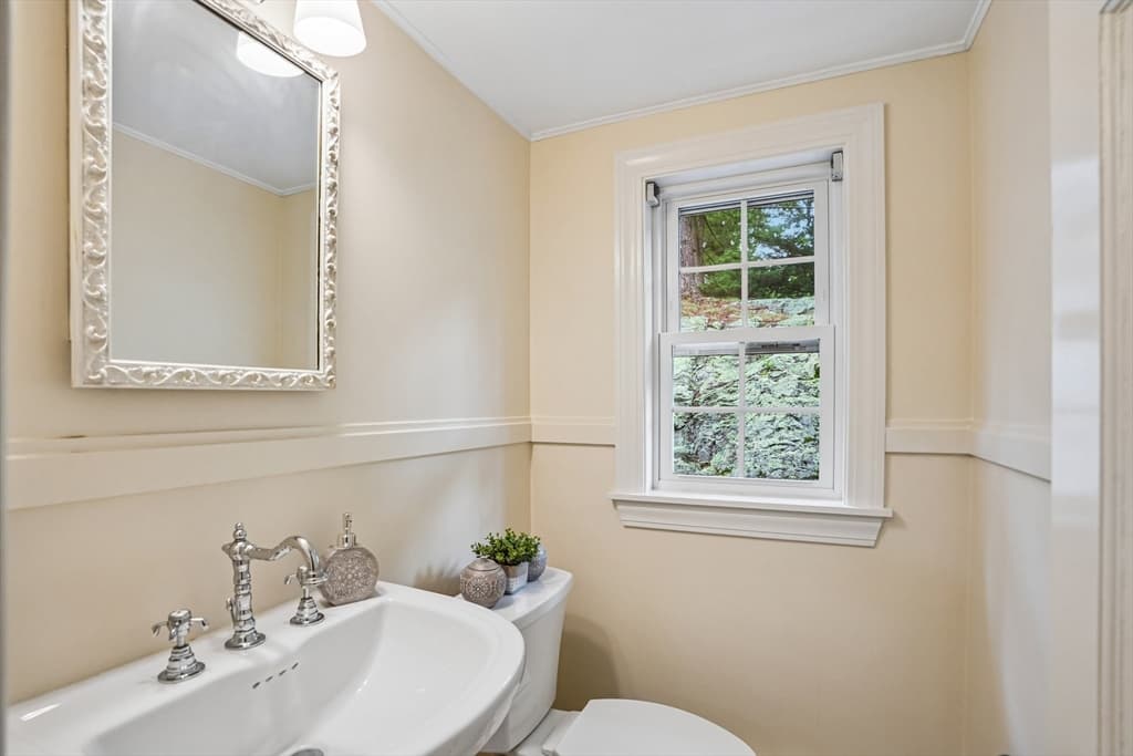 1 Constitution Rd, Lexington MA 02421 photo 17