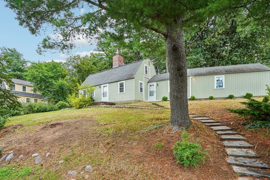 1 Constitution Rd, Lexington MA 02421 photo 3