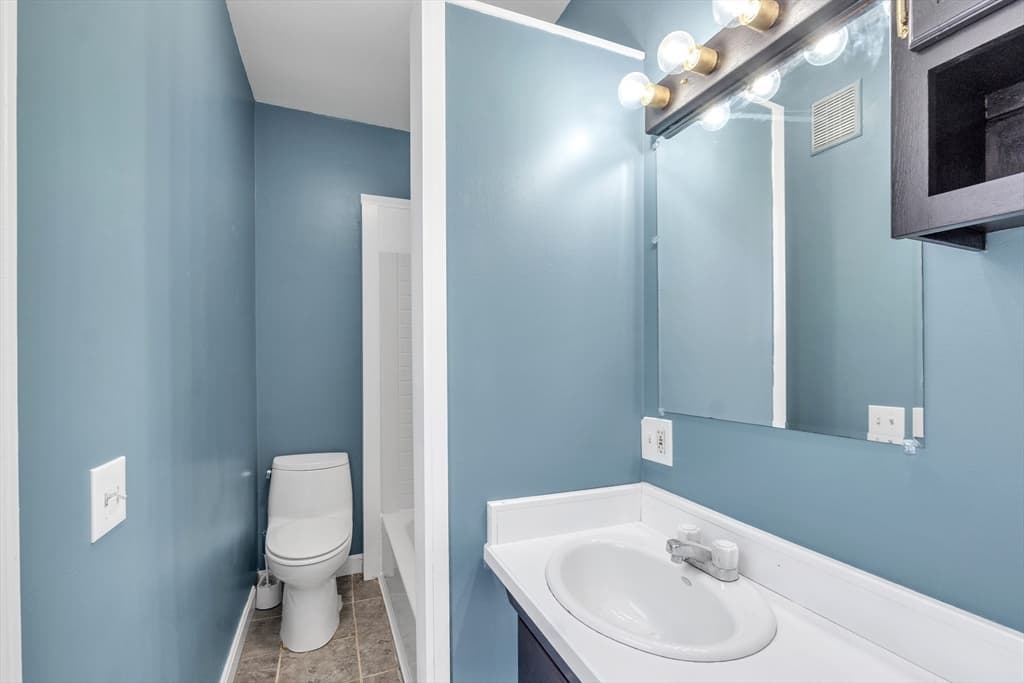 28 Institute St, Fitchburg MA 01420 photo 9
