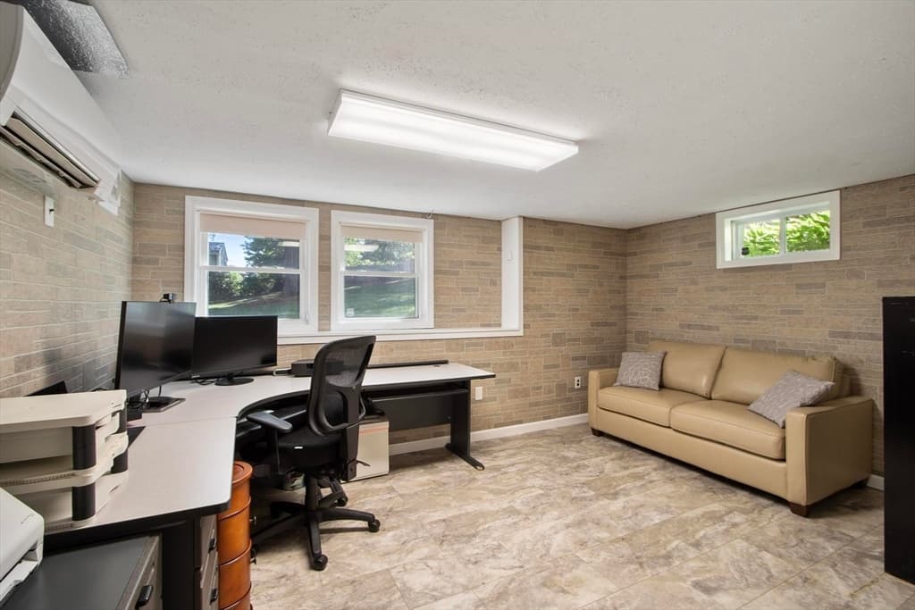 9 Elm Road, Westford MA 01886 photo 23