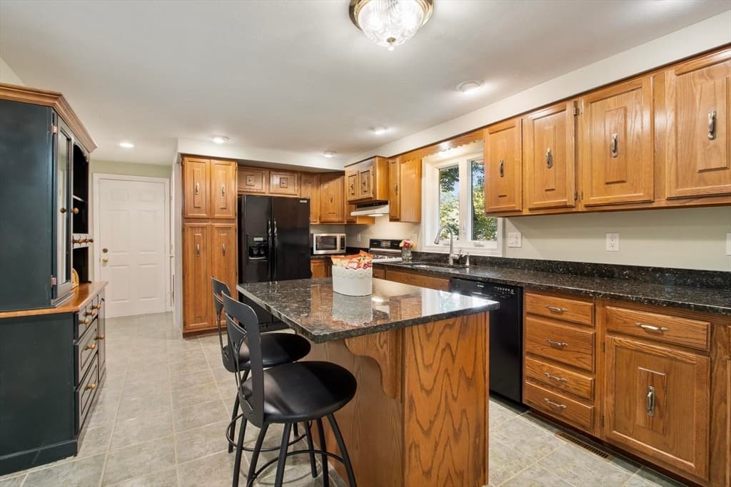 9 Elm Road, Westford MA 01886 photo 9