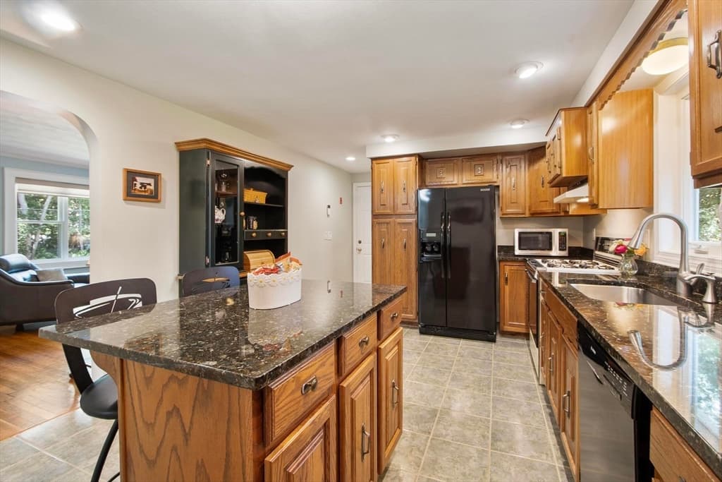 9 Elm Road, Westford MA 01886 photo 10
