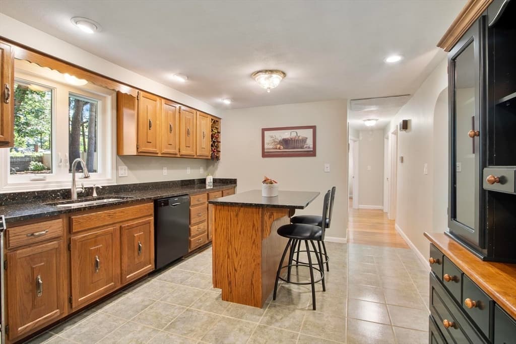 9 Elm Road, Westford MA 01886 photo 11