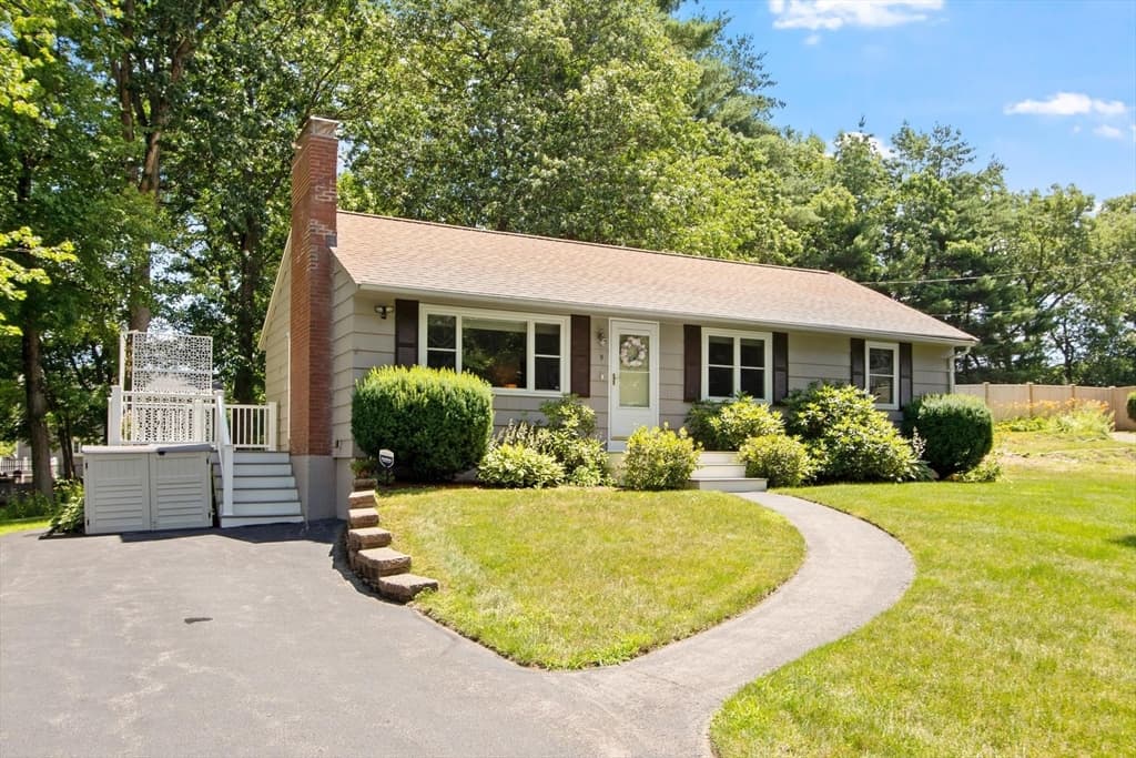 9 Elm Road, Westford MA 01886 photo 4