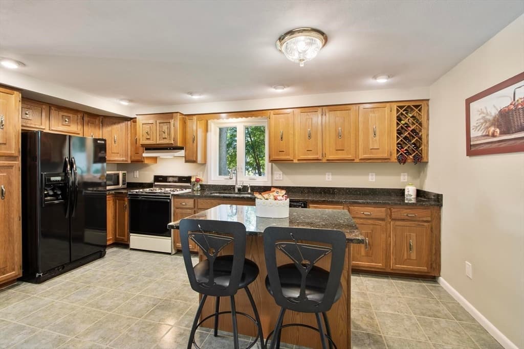 9 Elm Road, Westford MA 01886 photo 8