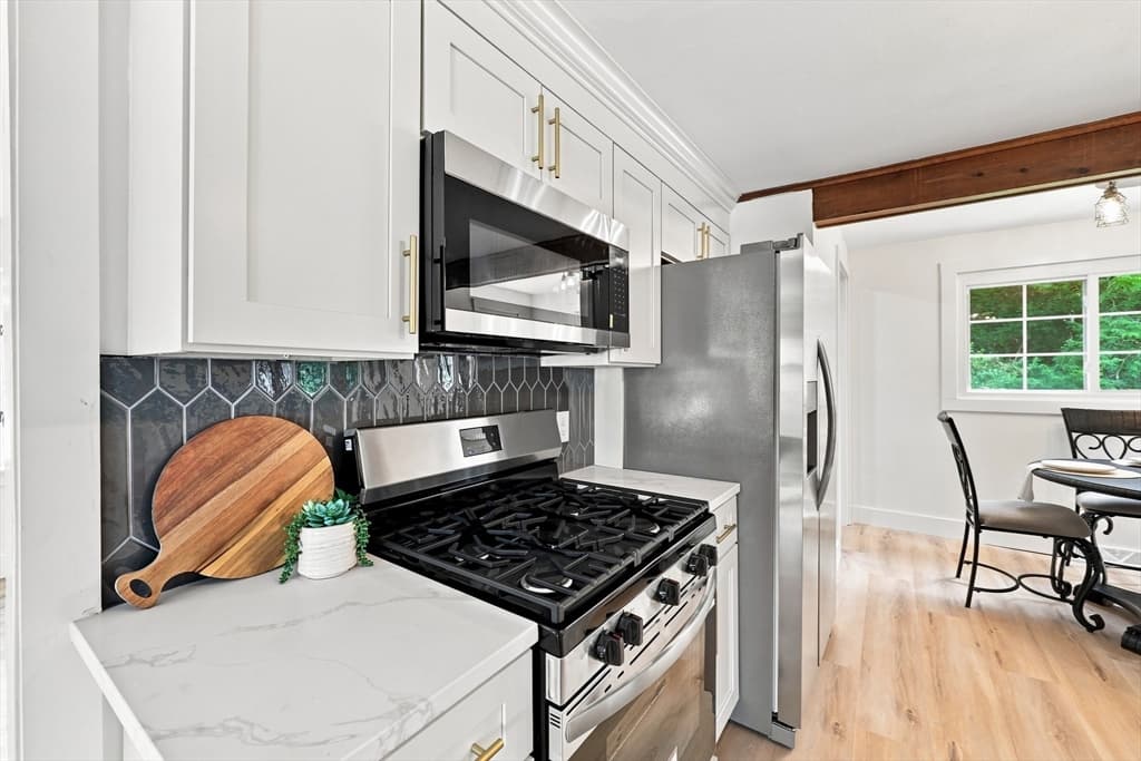 101 Smith Ave, East Longmeadow MA 01028 photo 14