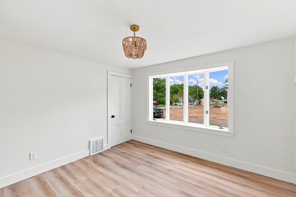 101 Smith Ave, East Longmeadow MA 01028 photo 18
