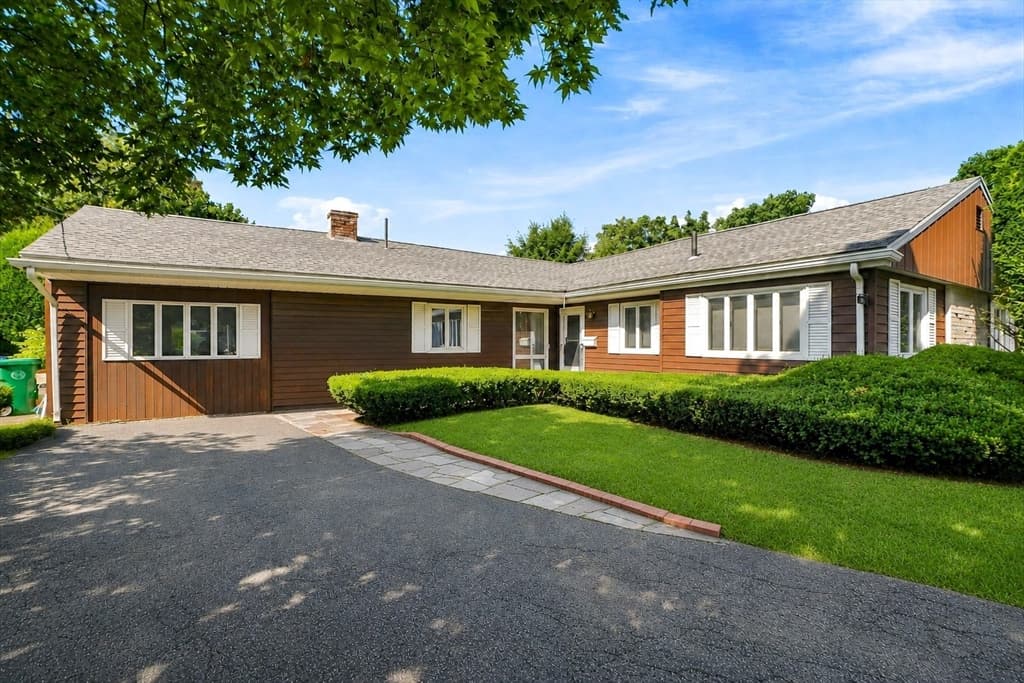 69 Maynard St, Newton MA 02465