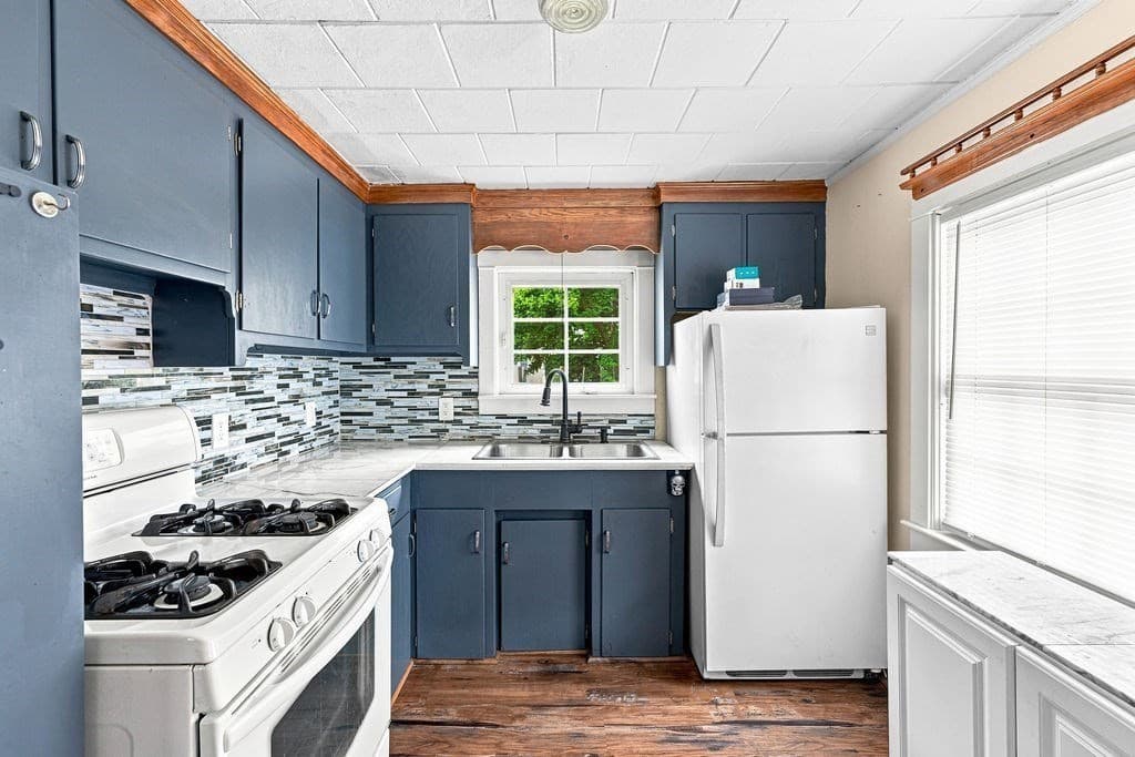 56 Hacker St, Fairhaven MA 02719 photo 5