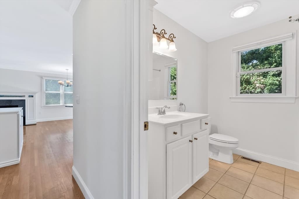 9 Elaine Road, Barnstable MA 02601 photo 16