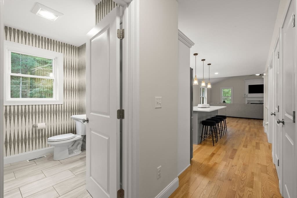 128 Thomas St, Middleboro MA 02346 photo 17