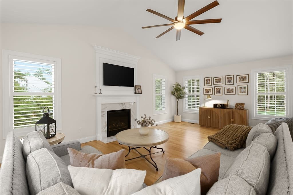 128 Thomas St, Middleboro MA 02346 photo 11
