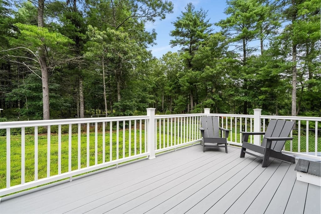 128 Thomas St, Middleboro MA 02346 photo 40